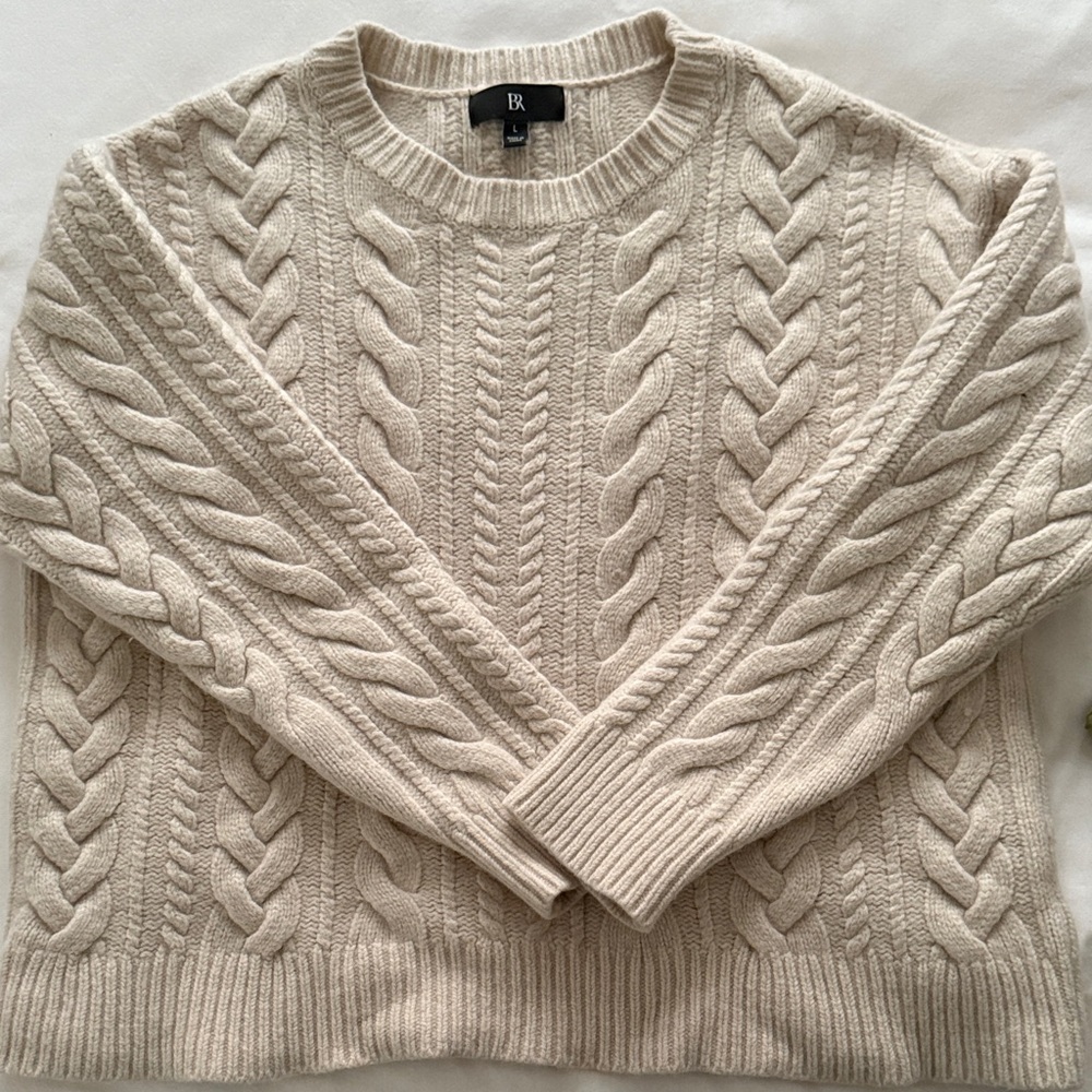 Banana Republic Cream Cable Knit Crewneck Sweater